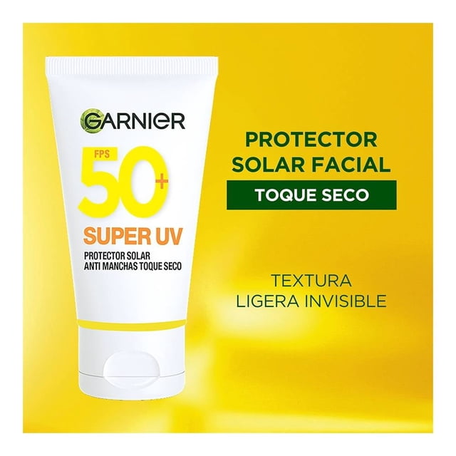 Protector Solar Facial Garnier Skin Active Antioleosidad Toque Seco Crema Sin Color FPS 50+ con Vit C 40 ml