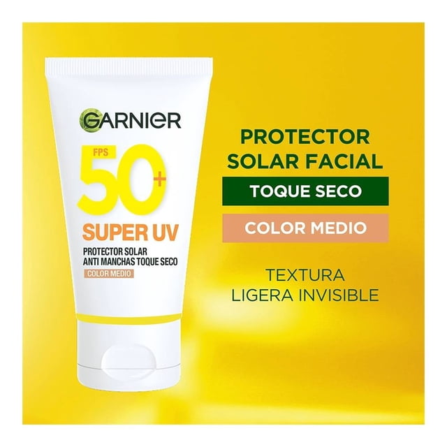 Protector solar facial Garnier Skin Active antioleosidad toque seco crema tono medio fps 50+ con vit c 40 ml